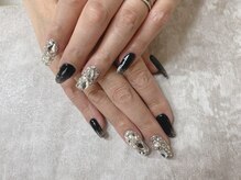 リアンネイル(Liens Nail)/ストーンうめつくしネイル