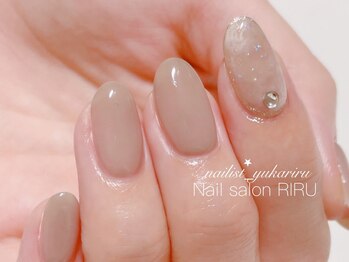 リル(RIRU)/マーブルネイルニュアンスネイル