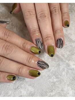 レッシュネイル サロンアンドスクール(RECH NAIL salon&school)/グリーン×ブラック