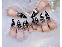 アリーズ(Allies)/黒グラ ピアス 地雷系ネイル