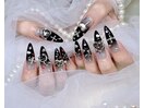 黒グラ ピアス 地雷系ネイル