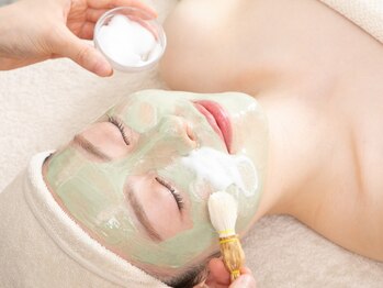 キャロリーヌ 横浜店の写真/毛穴の黒ずみ/ザラツキ/くすみ/ニキビケアに！今注目の[ハーブピーリングベーシック]で艶肌に♪