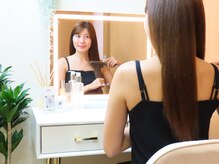 ルームエイトエイティスリー 新宿(R883)の雰囲気（メイクスペースあり◎ドライヤー/ヘアアイロン/UVクリーム完備。）