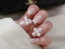 パール×ホワイトフレンチネイル