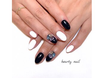 ハーティーネイル hearty nail 溝の口店/Vカットストーンネイル