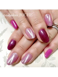 華やかな冬のマグネットネイル！