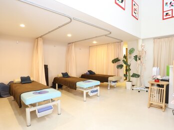天満みぞぶち整骨院の写真/【口コミ定評あり】整体,猫背矯正,ストレッチ¥1500-/鍼施術¥3000-◇気軽に来れて地域に愛される整骨院♪