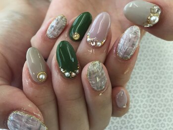 ラリュールネイル(L'Allure nail)/カーキ×ツイードネイル¥8200