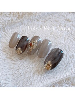 ティアラ(Tiara)/定額制サンプル