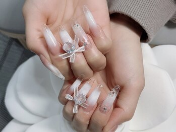 マルチューネイル 池袋(MARUCHU NAIL)/チップ長さだし持ち込みデザイン