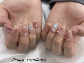 王道チークネイル