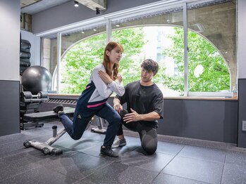 レヴォフィット(REVO FIT)の写真/手ぶらOK!(シューズ/タオル/ウェア貸出)脚だけでなく,全身をバランスよく鍛えて歪みのない美しい身体へ♪