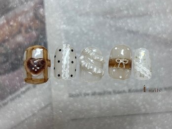 ブラウンチェックガーリーネイル