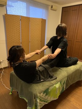 マラカイト(MALACHITE)/施術:自律神経も整えるタイ古式