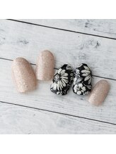 ラ カゼッタ(La casetta)/ワンカラー花柄ネイル