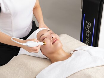 サロンルーチェ(Salon Luce)/たるみ/リフトアップ/二重顎