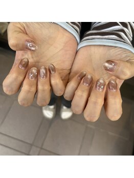 トータルサロン 白べぇーっ プラス/オフィスネイル