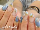 シェルフレンチと涼しげなブルー
