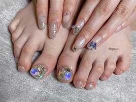 大きめパーツ×埋め尽くしネイル