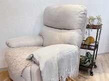 アイビー 国分寺店(eyebee)の雰囲気（目元ブースはふかふかのリクライニングソファでゆったり気分に♪）