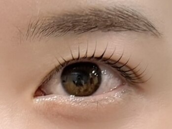 ココ(9)の写真/歴10年のベテランスタッフが、第一印象を左右する目元を美しく演出☆アイブロウ￥4950/まつげパーマ￥6600