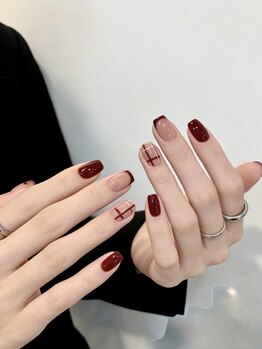 ベティーネイル(Betty)/