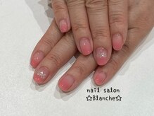 ブランシュ(BLANCHE)/グラデーションネイル