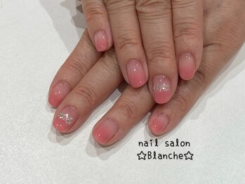 ブランシュ(BLANCHE)/グラデーションネイル