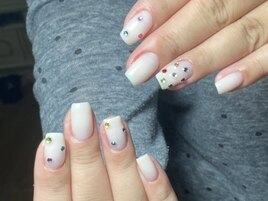 宝石ネイル