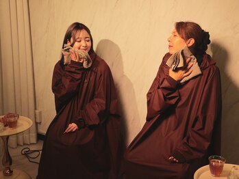 キュル(Kyul)の写真/お友達同士やカップル大歓迎♪女子会も◎よもぎ蒸しでデトックス&女性特有のお悩み解消★全身美肌効果も！