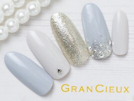 グレー×ラインストーン／6500円
