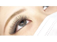 アムール(amour)/ボリュームラッシュ