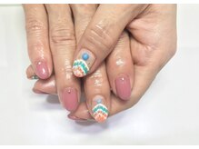 クォーターリゾートネイル(QUARTER RESORT nail)/ピーコックネイル