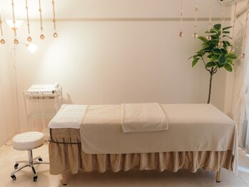 ジェム(Gem)の写真/＜バストケアに特化した専門店＞バストケア×ボディケアでメリハリのある3D美BODYに♪ブライダルにも◎