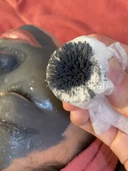 リアン(Liens)の写真/磁力の力でお肌に働きかける革新的マグネットパック。これまでにないスピードで内側から輝く肌へ◎