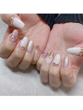 プラス デ ネイル(+ de nail)/ハンド☆つけ放題　9,350円～
