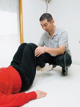 てんゆう整体/骨盤や身体の歪みを確認