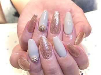 レミア 関内(REMIA)/７月　ワンカラーネイル