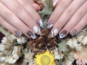 モン アミ(MON AMIE)/持ち込みアート