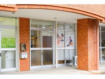 アイヲン(Aiwon)/店外入口の様子