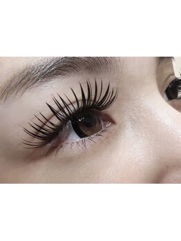 ボリュームのある目元にしたい