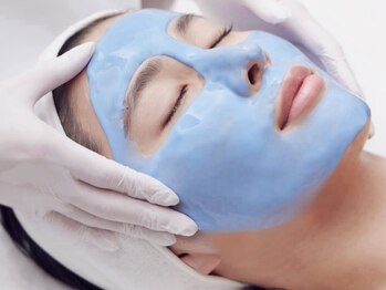 エン(En)の写真/【鎮静×美白クリスティーナ】その日の肌に最適な答えを。大人揺らぎ肌を守り透明感を育てる本格肌質改善♪