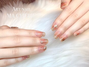 マシェリ(MA CHERIE)/おまかせニュアンスネイル