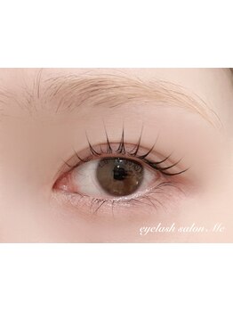 ナチュラル上品な目元にしたい