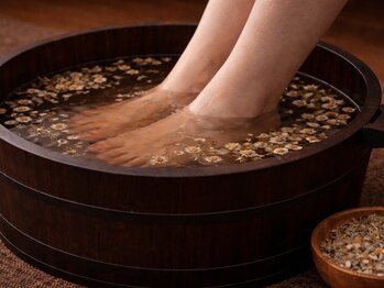 スイ 昭島店(Sui)/よもぎ蒸しオプションフットバス