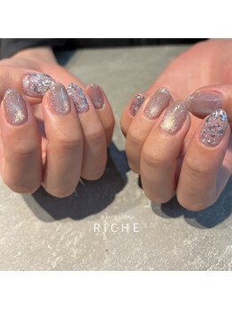 リッシュ(RICHE)/透明感キラキラネイル