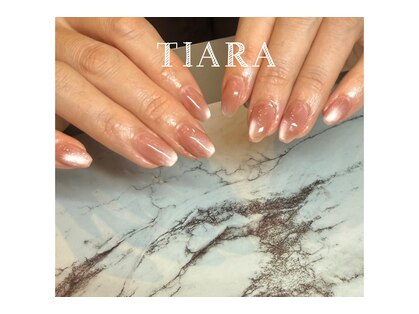 ティアラ(Tiara)の写真