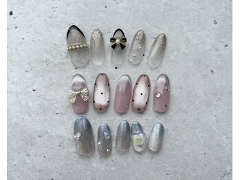 ティアラ(TIARA)の写真/定額で叶う上品ワンホンネイル☆色・パーツ変更OK！