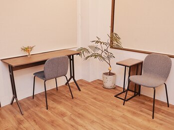 テテ(Tetee)/待合室