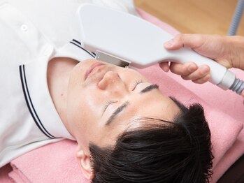 ボディステップ 調布(BODYSTEP)の写真/顔脱毛でメンズ美肌へ！店長イチオシメニュー♪ヒゲや産毛を脱毛し、お手入れの楽なつるつる肌を目指します